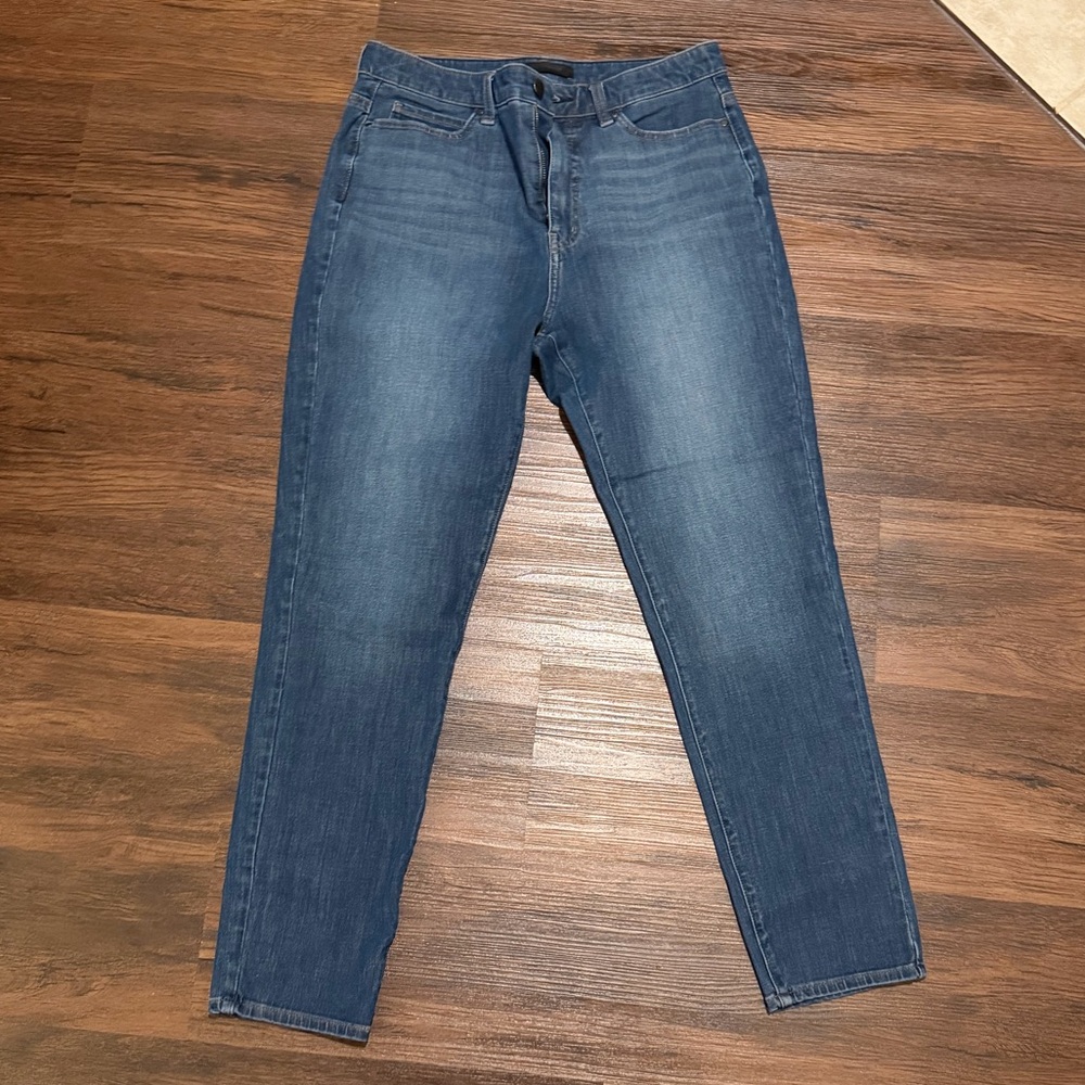 Uniqlo Women's Skinny Tapered High Rise Ultra Stretch Jeans in Blue